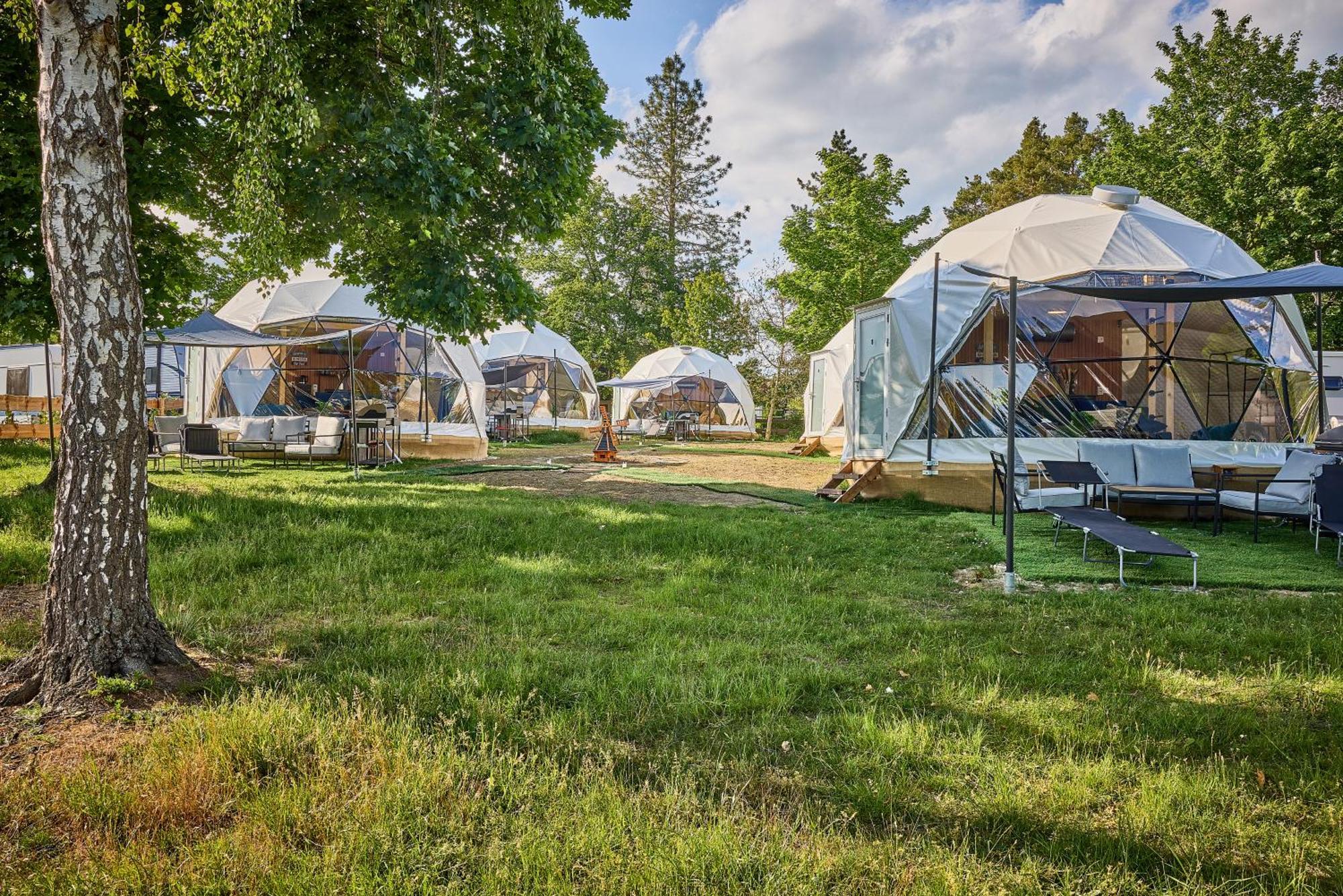 Отель Glamping Slapy Экстерьер фото