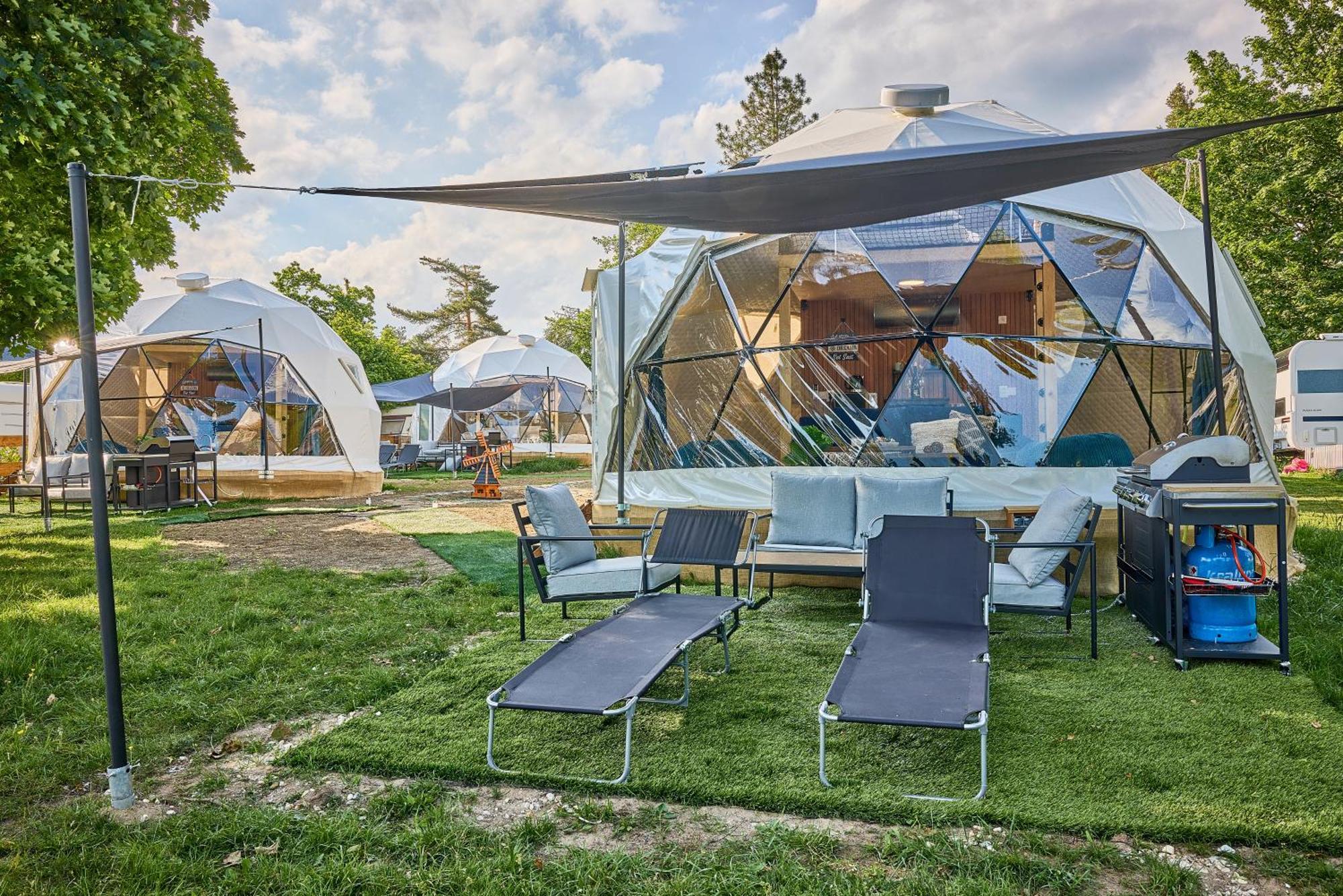 Отель Glamping Slapy Экстерьер фото